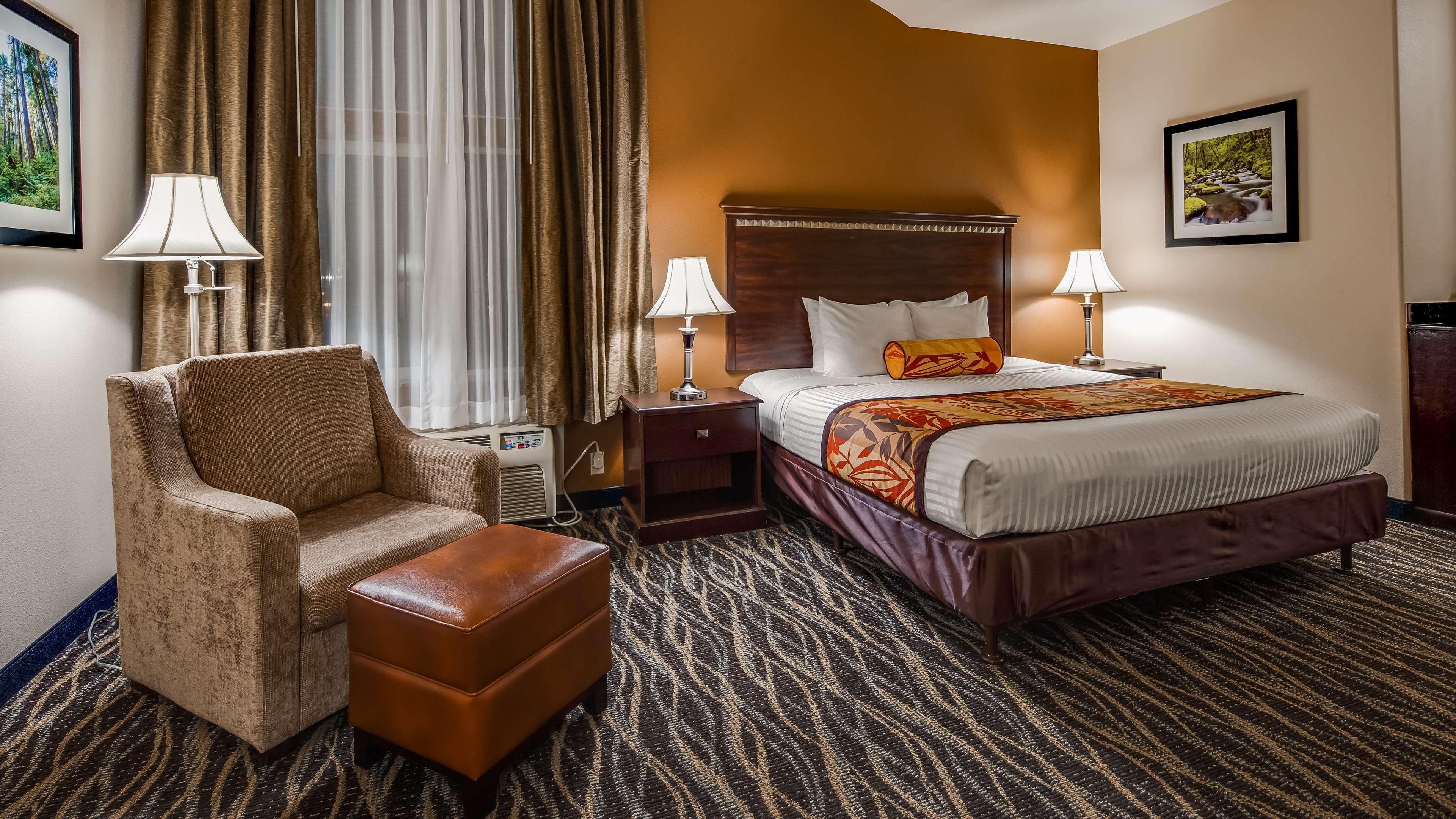 Best Western Plus Battleground Inn & Suites Battle Ground Екстер'єр фото