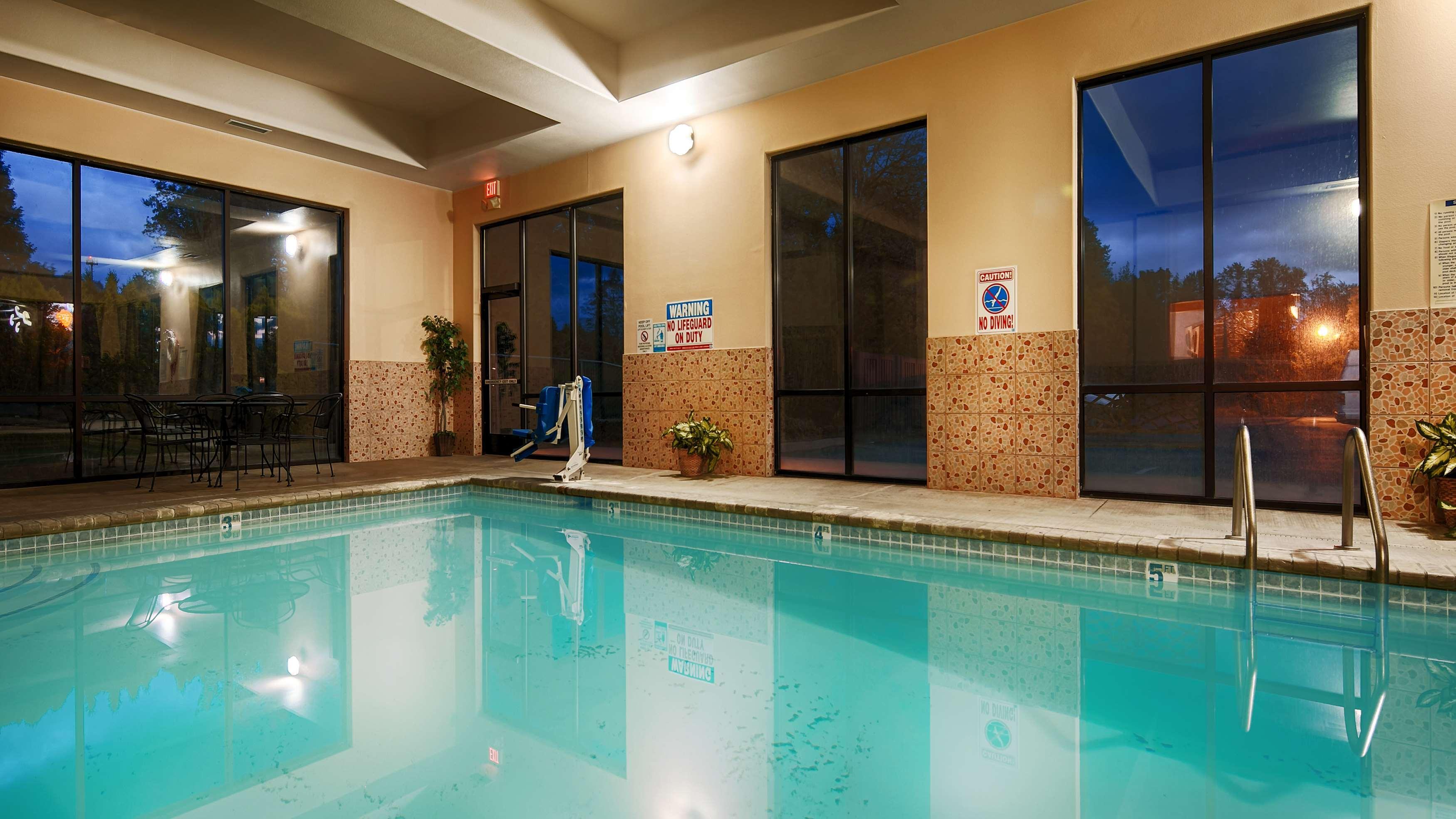 Best Western Plus Battleground Inn & Suites Battle Ground Екстер'єр фото